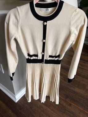 Grace Karin Cream and Black Knit Cardigan with Pearl Button